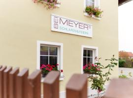 Bei Meyers Schlafen & Feiern，位于Böhlen的酒店
