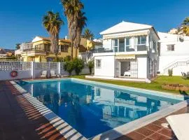 Villa Lucía with pool and see view