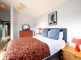 Oak Barn - Sleeps 3, Sweffling, near #Sizewell #Aldeburgh #Saxmundham - Managed by Aldeburgh Coastal Cottages，位于Rendham的酒店