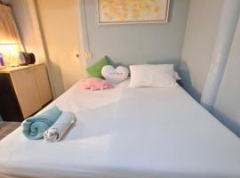 Budget Place Homestay-Solo Traveler，位于Ban Dan的豪华帐篷