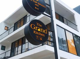 Sun Top Grand，位于埃拉的酒店