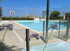 Apartament Mare e Sole z basenem i przy plaży