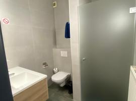 Hotel Cleo，位于卡斯特尔莱的酒店