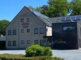 Hotel Cleo，位于卡斯特尔莱的酒店