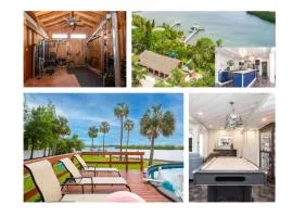 Huge Waterfront Mini-Resort w Gym, Dock & Pool