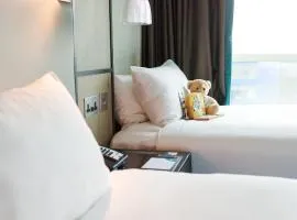 Hyatt Place London Heathrow Airport