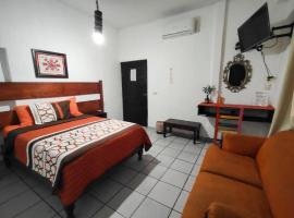 Hotel Kali Huasteca，位于巴耶斯城的酒店