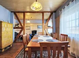 Holiday Home mit großem eingezäunten Garten by Interhome