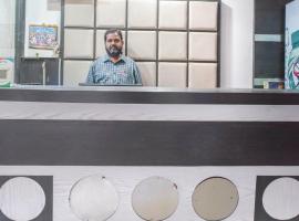 Spot On Sunshine Inn，位于海得拉巴的酒店