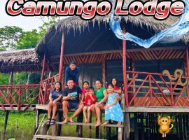 CAMUNGO jungle Lodge in indigenous community ALL INCLUSIVE，位于Puerto Franco的酒店