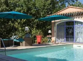 Studio l'annexe avec piscine partagée