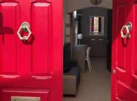 Bastion corner Close to the bus station and ferry to Valletta