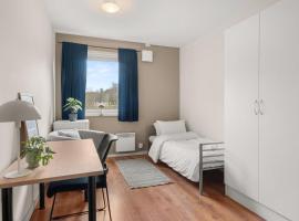Komfortabel overnatting sentralt i Porsgrunn，位于波什格伦的酒店