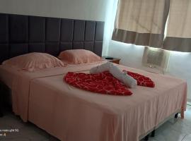 Pousada Rose Alves，位于卡舒埃拉斯迪马卡库的酒店