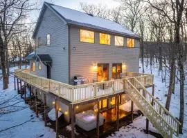 Spacious Family Retreat-Hot tub & Game Room