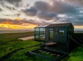 Panorama Glass Lodge WEST