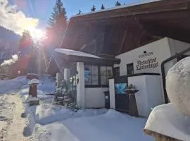 拉奇胡格兰德酒店