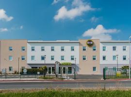 B&B HOTEL Royan La Palmyre，位于滨海沃的酒店