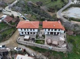 İkiz Konaklar