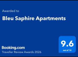 Bleu Saphire Apartments，位于洛斯巴尼奥斯的带泳池的酒店