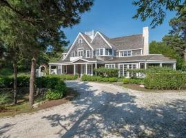 Monomoy Mansion in Nantucket，位于楠塔基特的酒店