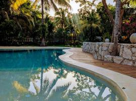 Villa Chakaruna Private Home and Pool Paradise，位于巴利亚多利德的酒店