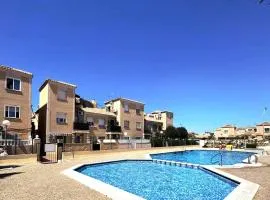 CASA MIA Luxury, Room in Bungalow, House Keeper Pool Breakfast Free Parking