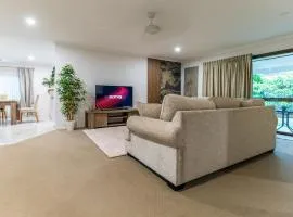 Family Stay In Mount Warren Park Walk To Parks