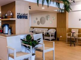 Magic House Hostel，位于七岩的酒店