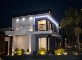 13 on Tenth，位于Walmer的酒店