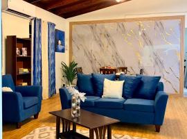 3-Bedroom Home Access to EMR & Priority Bus Route，位于Arima的酒店
