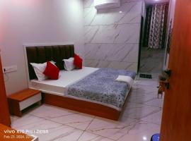 HOTEL JANTA INn，位于瓦皮的酒店