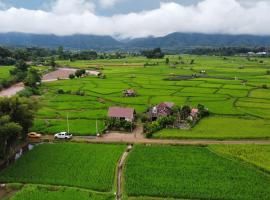 DeeTorJai FarmStay Nan ดีต่อใจ ฟาร์มสเตย์ น่าน โดยเจ้าของ，位于Ban Klang的酒店