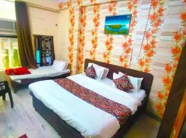Vasant Palace - 5 Min Walk to Railway Station
