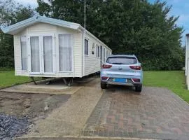 Lovely Caravan At Carlton Meres Holiday Park Ref 60034O