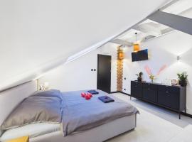 Romantic Studio Marki LoveAparts，位于马尔基的酒店