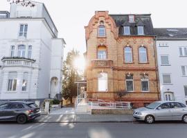 Hotel Kleiner Riesen，位于科布伦茨的酒店