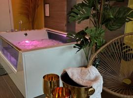 Le Bovary Hotel Suite Safari，位于Héron的酒店