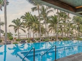 Friendly Fun Vallarta Different Experiences - All Inclusive，位于巴亚尔塔港的带热水浴缸的酒店