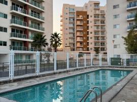 Cozy Loft with Air Conditioning and WiFi near Poliforum Leon Gto，位于莱昂的酒店