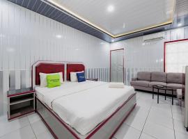 Urbanview Hotel Executive Residence Semarang by RedDoorz，位于Candi的酒店