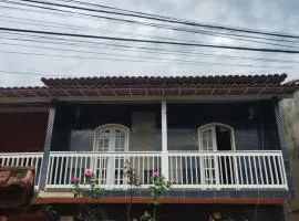 Casa Espaçosa para 10 Pessoas com Área de Churrasco e Garagem
