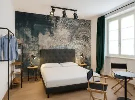 Ciak - The House Of Travelers