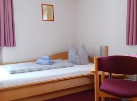 Haus Lutherrose，位于新代特尔斯奥的酒店