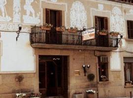 Hotel Ca La Manyana，位于圣朱利亚德维拉托的酒店