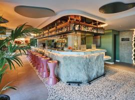 Ibis Styles Madrid Airport Valdebebas，位于马德里的带泳池的酒店