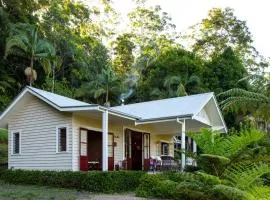 睡帽岭拜伦湾腹地山林小屋