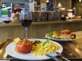 哈恩宜必思酒店