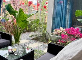 T-homestay Bình minh xanh，位于Ðức Hòa的酒店