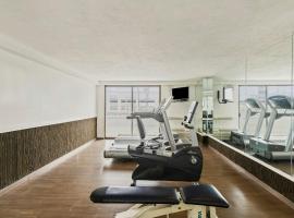 Fiesta Inn Express Chihuahua，位于奇瓦瓦的酒店